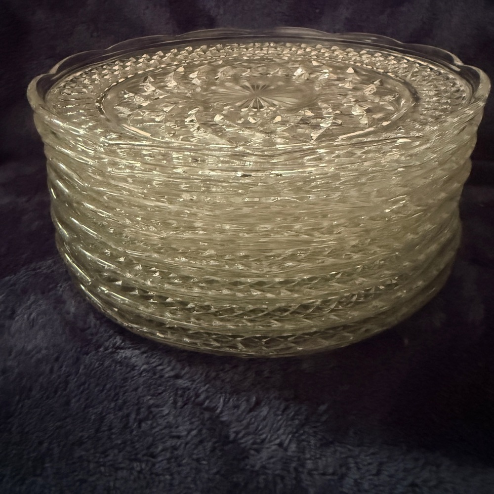 Elegant Clear Glass Dinner Plates Set